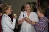 100-0033_IMG.jpg (32,067 bytes)